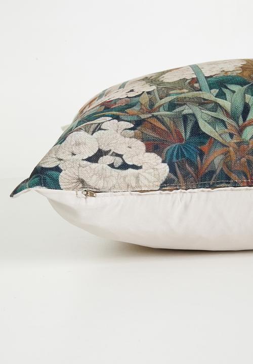 Grey Gardens - Agapanthus Cushion Cover - multi