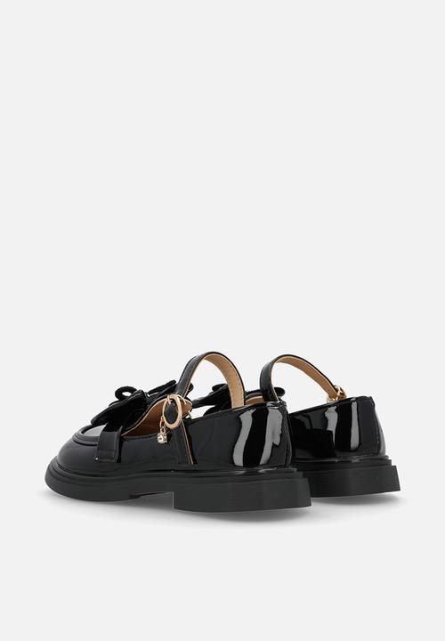 Pop Candy - Mary Janes with bow and studded butterfly detail - black