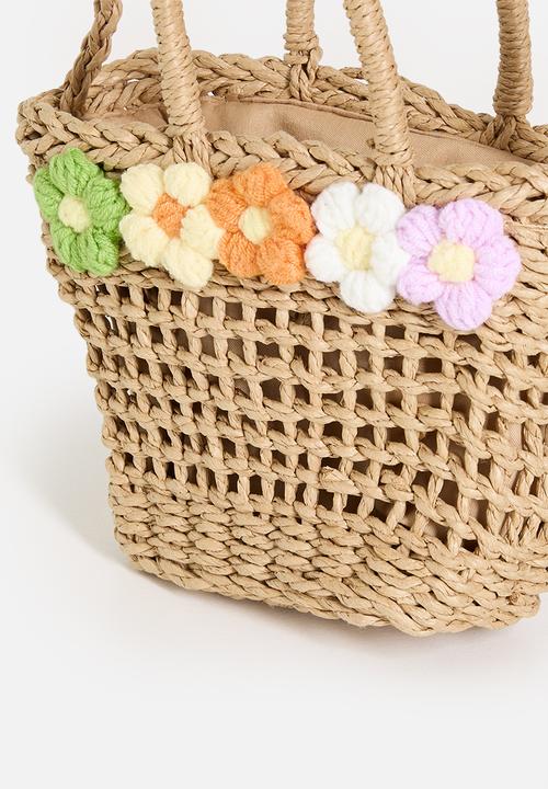 Pop Candy - Woven basket-style bag with knitted flowers - natural/multi