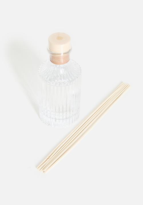 H&S - Velvet room diffuser - patchouli