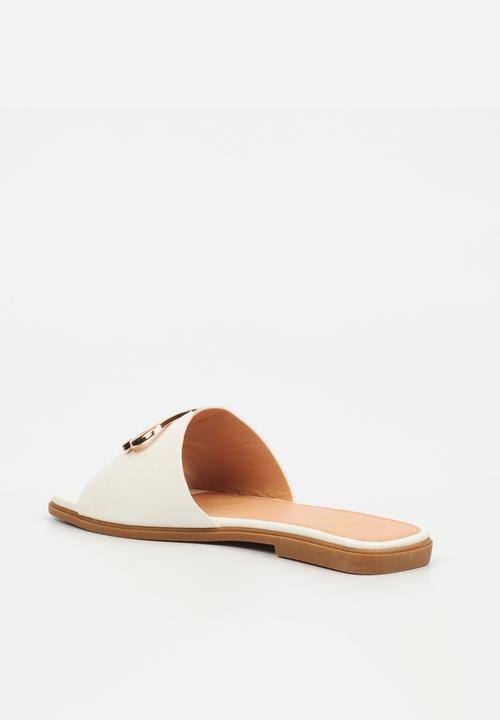 Miss Black - Syrup 1 flat sandal - white