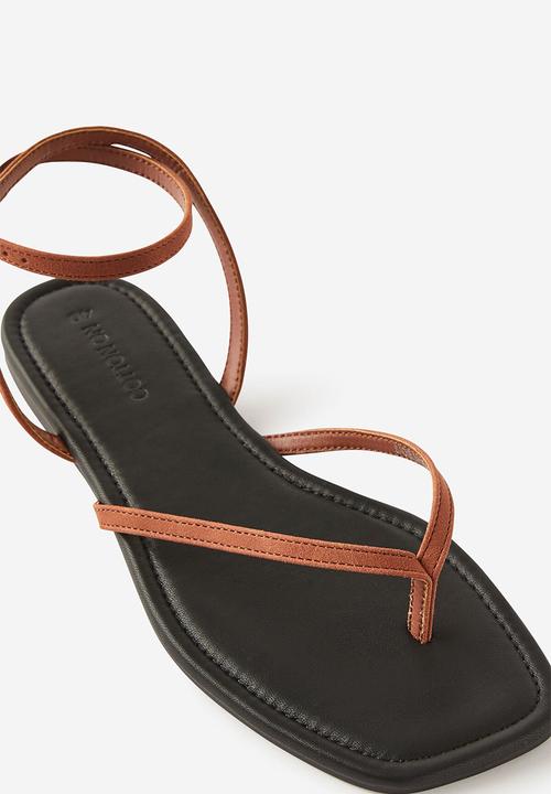 Cotton On - Sadiesadie sandal - black/paprika