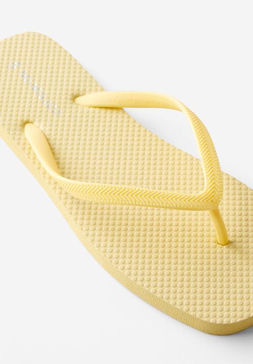Cotton On - Square toe flip flop - yellow