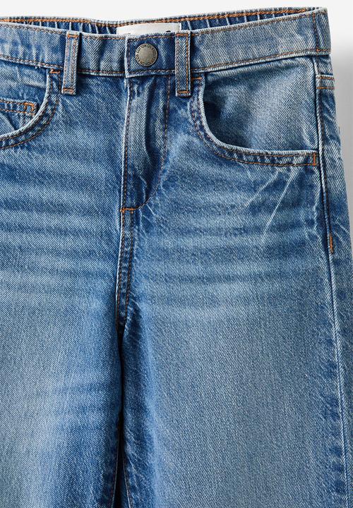 Cotton On - Unisex barrel leg denim jean - blue haven mid blue