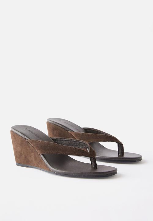 Cotton On - Eve flip flop wedge - choc micro
