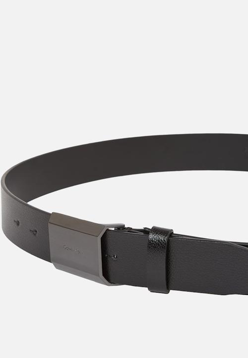 Calvin Klein - Adj Beveled Plaque Pb 35Mm - Ck Black Pebble
