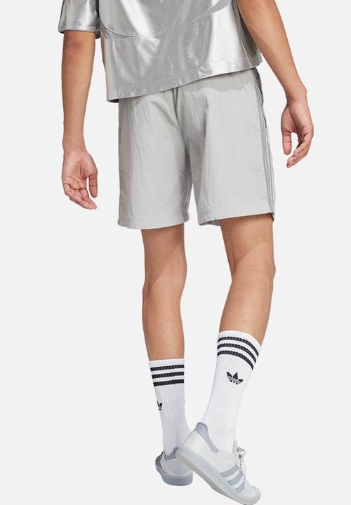 adidas Originals - Adicolor 2000s Shorts - Grey
