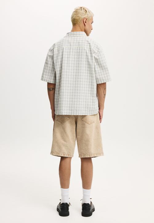 Cotton On - Baggy Denim Short - Pleat Cinnamon