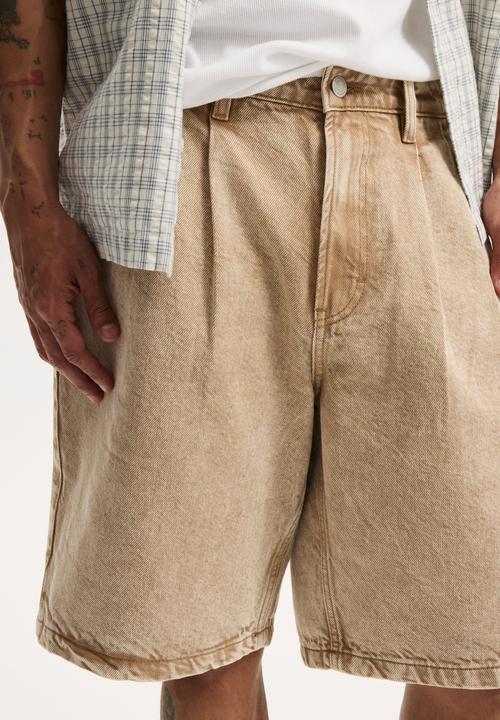 Cotton On - Baggy Denim Short - Pleat Cinnamon