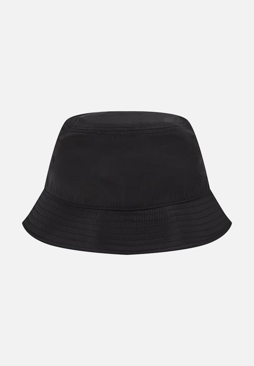 Calvin Klein - Mono Logo Patch Bucket Hat - Black