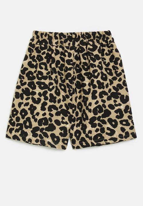 Pop Candy - Elasticated waist shorts with side pockets - leopard print