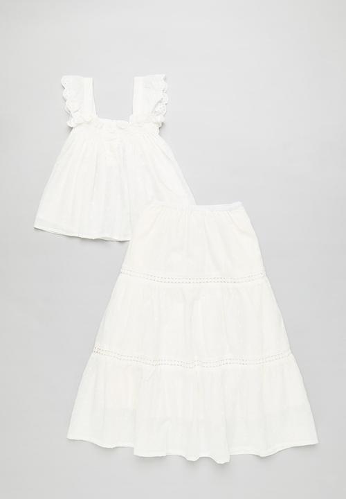 Pop Candy - Buttoned strap top with tiered skirt - white
