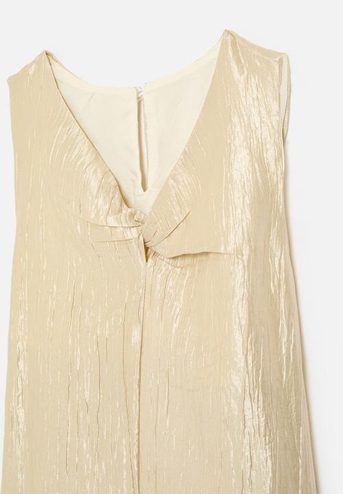 Pop Candy - Metallic shift dress with asymmetric twist knot - gold