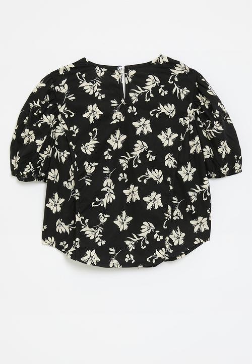 Pop Candy - Princess line blouse with puffed sleeves - black/cream/floral aop