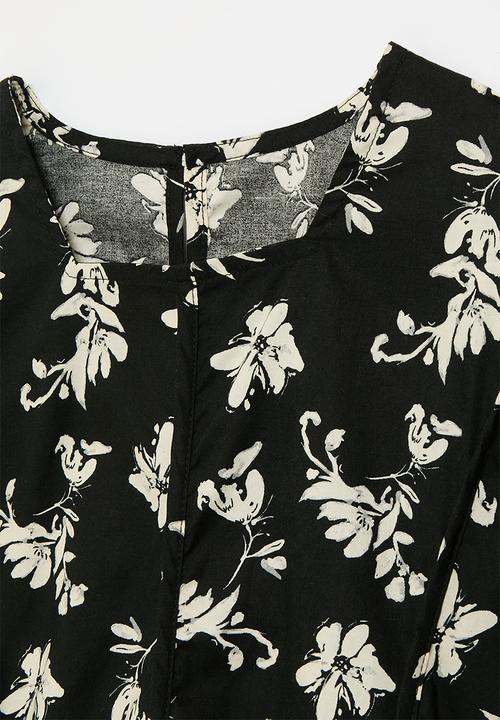 Pop Candy - Princess line blouse with puffed sleeves - black/cream/floral aop