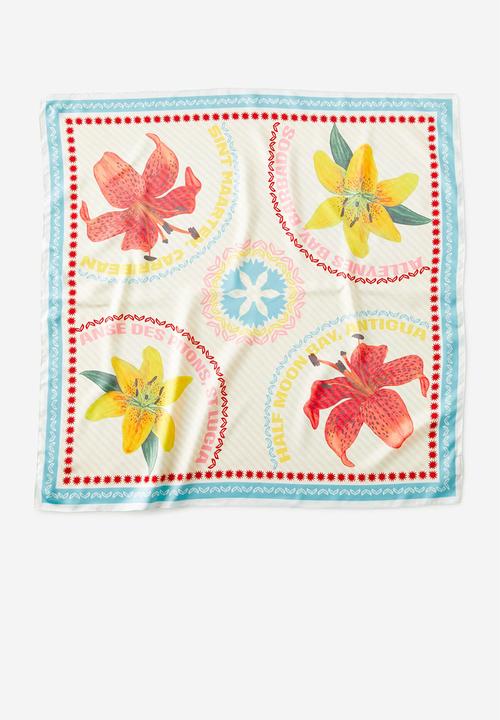 Rubi - Knot Your Everyday Scarf - caribbean floral/red hibiscus