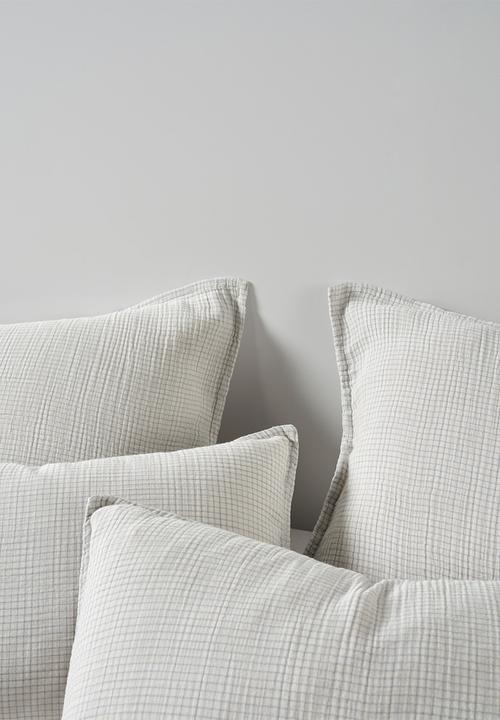 Linen House - Rohan Hydrangea Duvet Cover Set - natural
