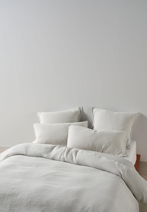 Linen House - Rohan Hydrangea Duvet Cover Set - natural