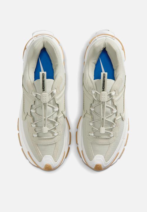 Nike - Zoom Vomero Roam