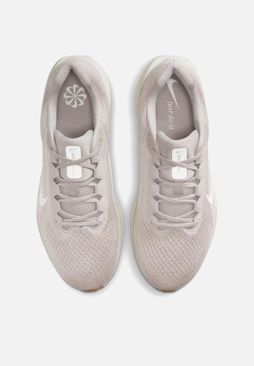 Nike - Winflo 11