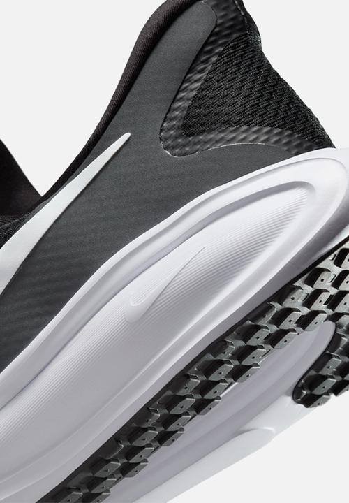 Nike - Revolution 8 EasyOn
