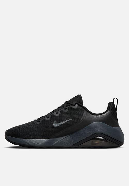 Nike - Bella 7