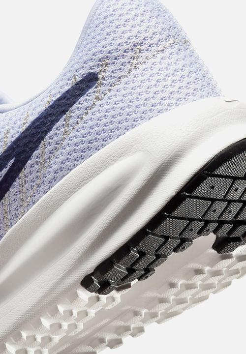Nike - Run Defy