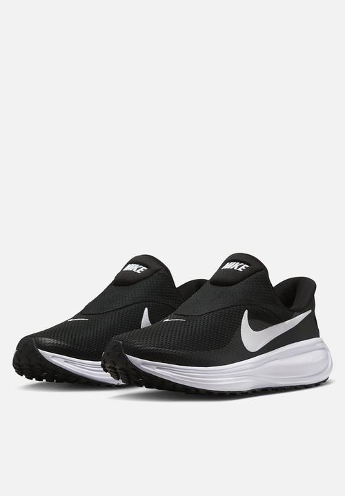 Nike - Revolution 8 EasyOn