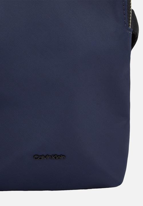 Calvin Klein - Business Tech Reporter Xs - Dark Sapphire