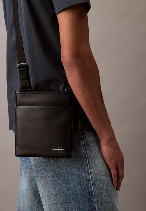 Calvin Klein - Mono Logo Flat Pack 18 - Na Black