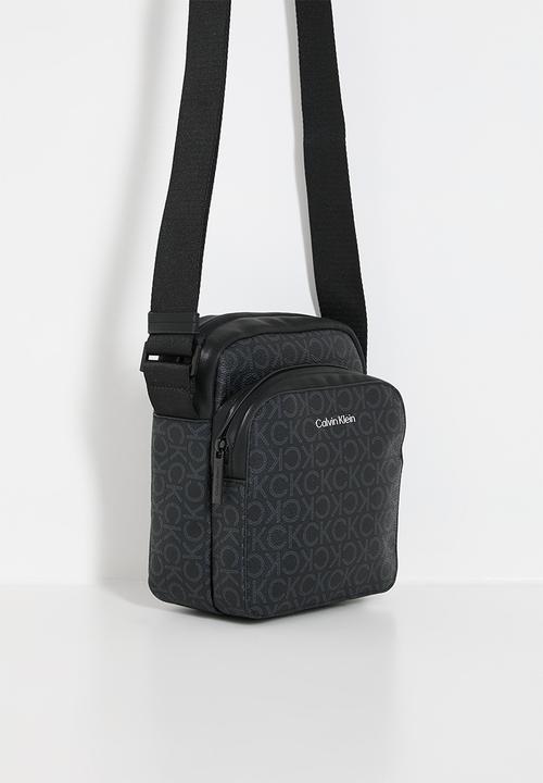 Calvin Klein - CK Must Reporter -  Classic Mono Black
