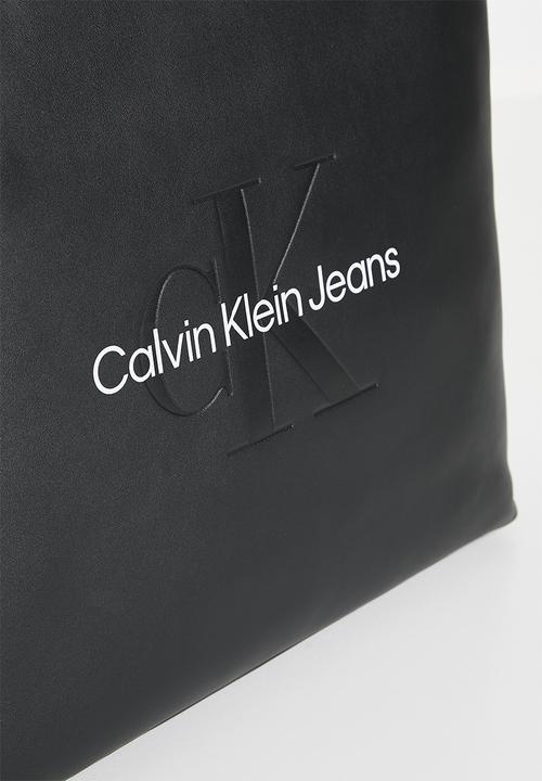 Calvin Klein - Sculpted slim tote mono - black