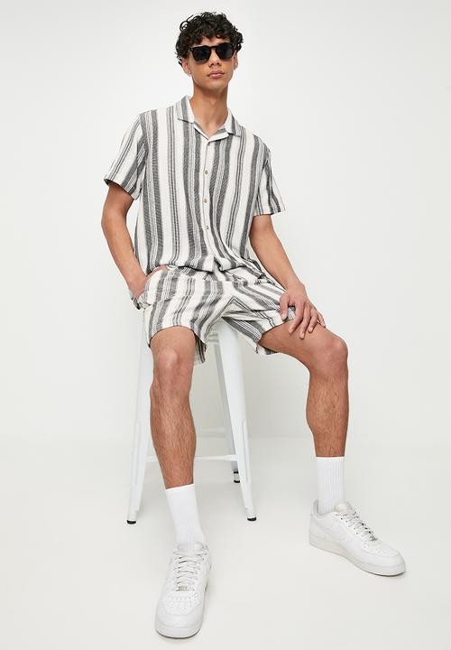 Brave Soul - Shorts - Ecru & Black