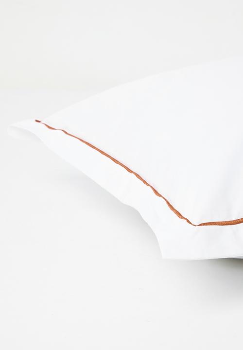 Sixth Floor - Oxford Satin Stitch std 2pk pillow case - rust