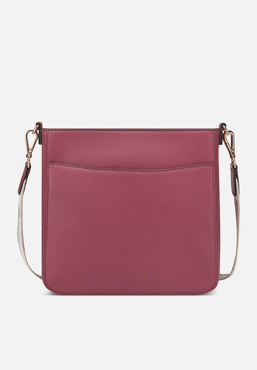 GUESS - Baxian crossbody bag - burgundy