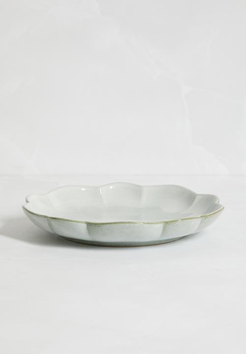 Sixth Floor - Scalloped bowls set of 2 - Natural