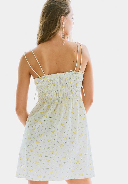 H&M - Smocked-bodice cotton dress - white/floral