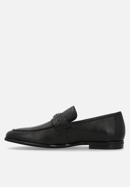 POLO - Circle trim penny loafer - black