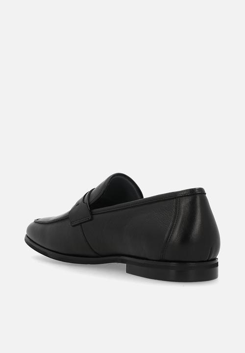 POLO - Circle trim penny loafer - black