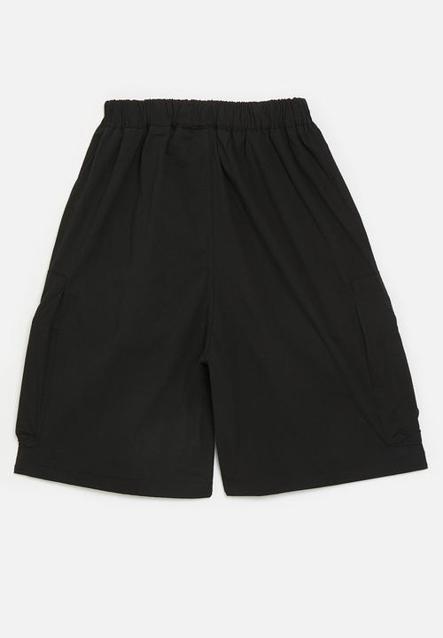 Pop Candy - Cargo shorts with gusseted pockets - black