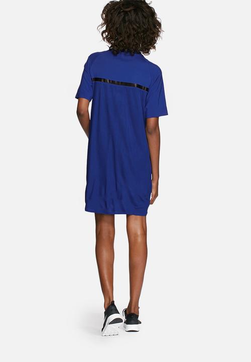 Nike - Bonded dress