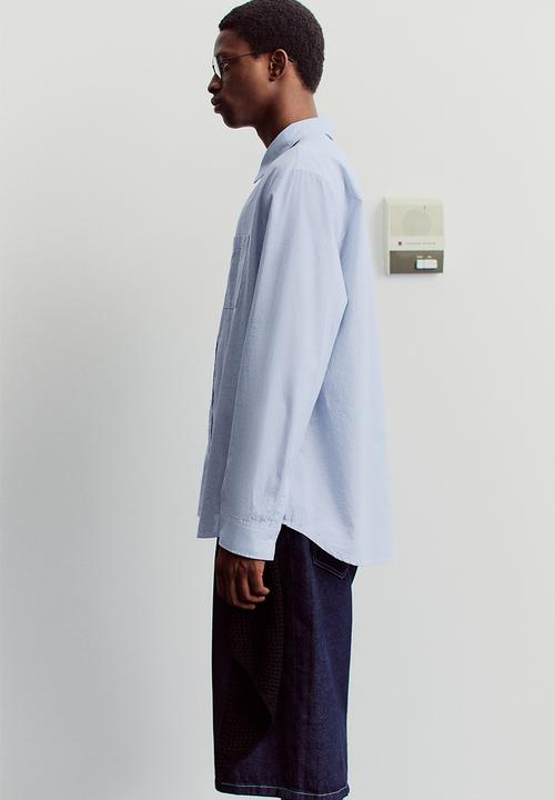 H&M - Oversized fit seersucker shirt - light blue striped