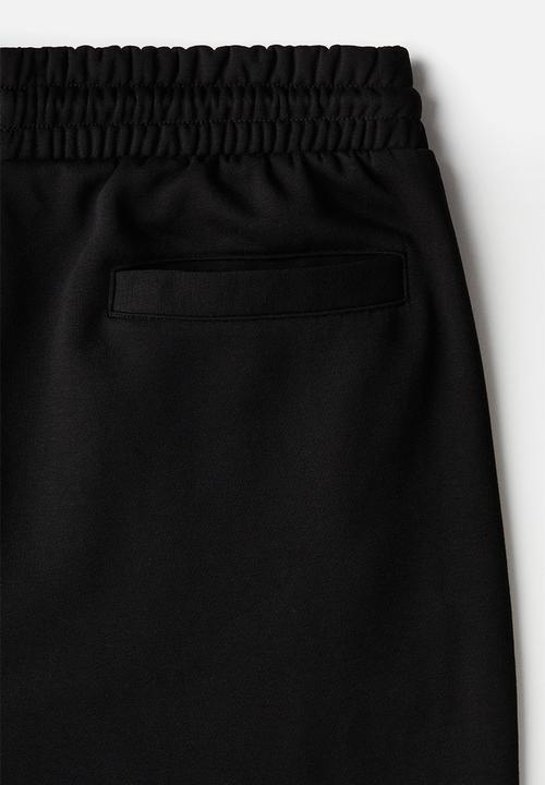 H&M - Regular fit sweatshorts - black