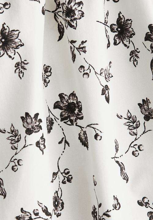 H&M - Flared-skirt cotton dress - white floral 