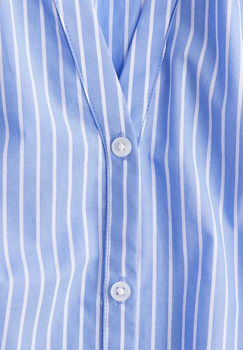 H&M - Balloon-sleeved poplin blouse - light blue striped 
