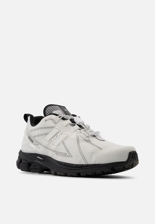 New Balance  - U1906R v1