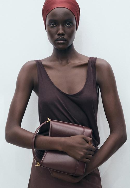MANGO - Isoldo bucket bag - dark red