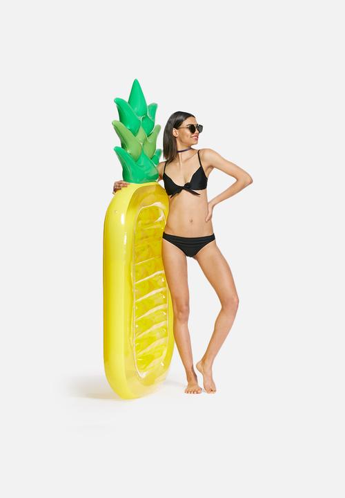 Sixth Floor - Pineapple pool float