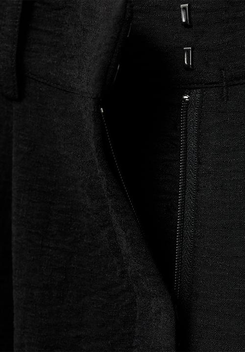 MANGO - Trousers Peplum - Black