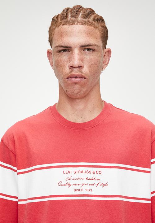 Levi’s® - Half Sleeve Tee - Archival Script Cardinal